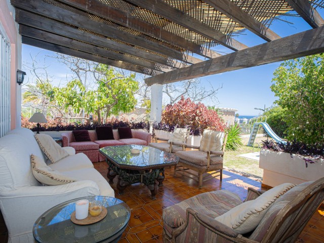 8 Slaapkamer Villa in Nueva Andalucía