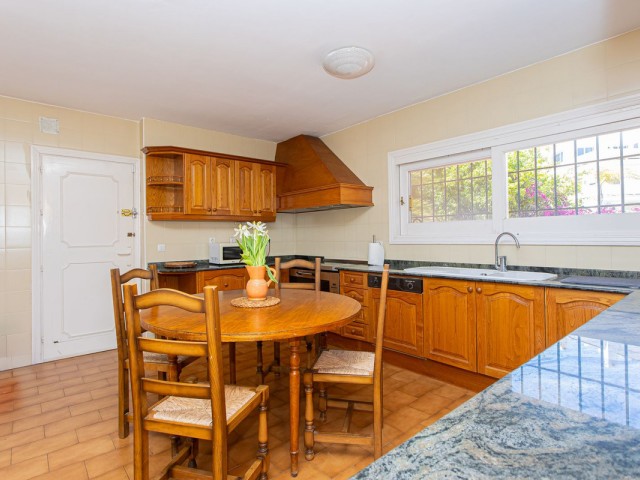 8 Slaapkamer Villa in Nueva Andalucía