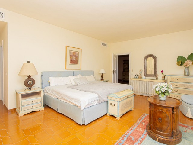 8 Slaapkamer Villa in Nueva Andalucía