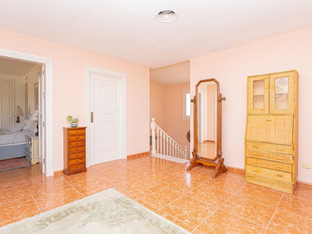 8 Slaapkamer Villa in Nueva Andalucía