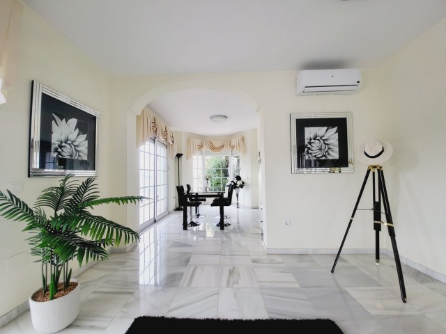 5 Bedrooms Villa in Riviera del Sol