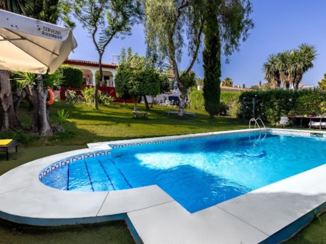 Villa avec 5 Chambres  à Marbella