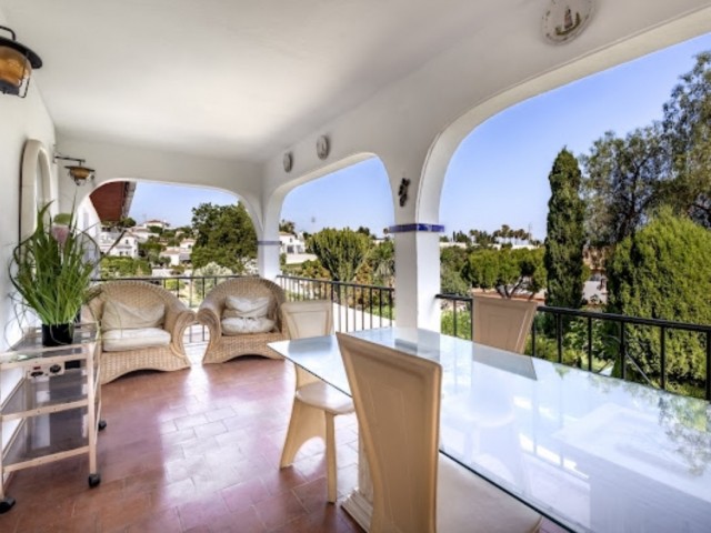 Villa avec 5 Chambres  à Marbella