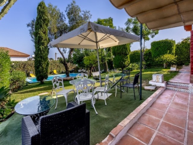 Villa avec 5 Chambres  à Marbella