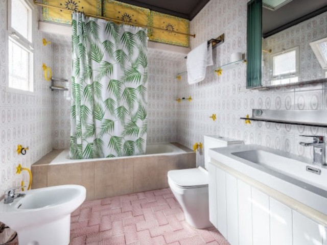 Villa avec 5 Chambres  à Marbella