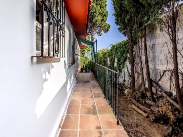 Villa avec 5 Chambres  à Marbella