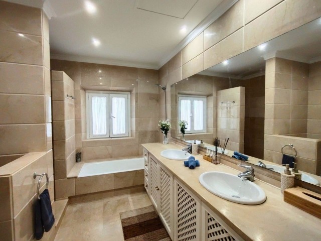 Villa avec 3 Chambres  à Sotogrande Alto