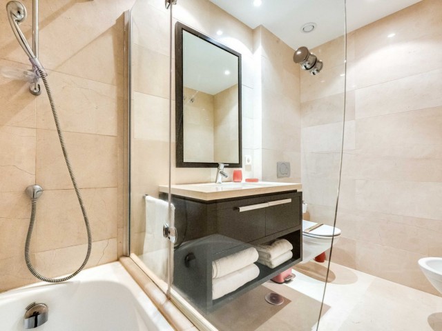 Apartamento con 2 Dormitorios  en La Quinta