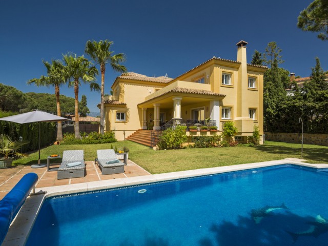 4 Sovrums Villa i Elviria