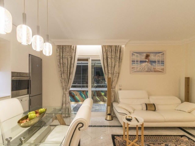 3 Bedrooms Apartment in Puerto Banús