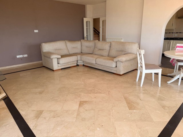 4 Makuuhuoneen Huvila Alhaurín el Grande