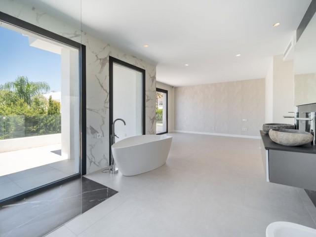 5 Slaapkamer Villa in Nagüeles