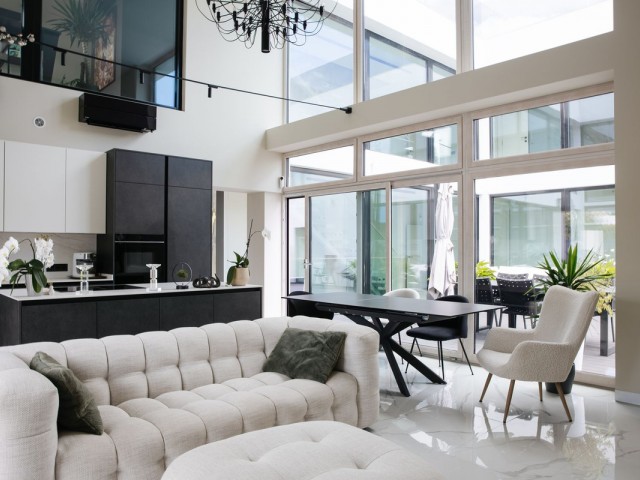 6 Bedrooms Villa in Benalmadena
