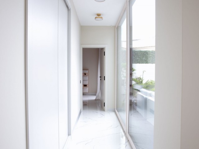 6 Bedrooms Villa in Benalmadena