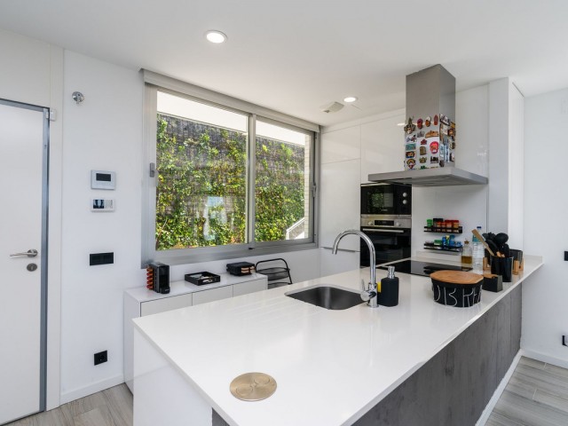 Adosado con 3 Dormitorios  en Cancelada