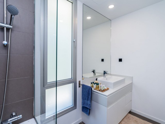 Adosado con 3 Dormitorios  en Cancelada