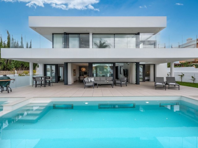 5 Slaapkamer Villa in San Pedro de Alcántara