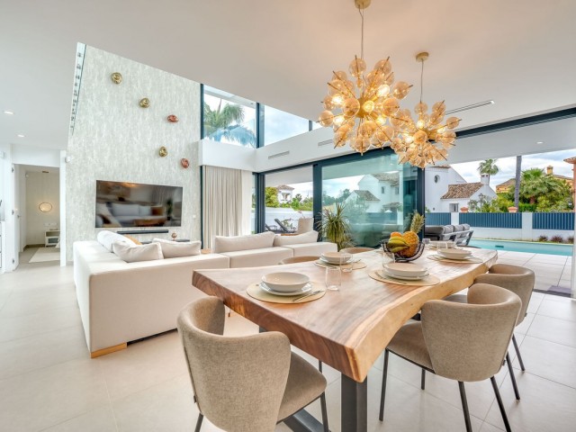 5 Slaapkamer Villa in San Pedro de Alcántara