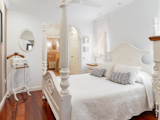 Villa con 4 Dormitorios  en Sierrezuela