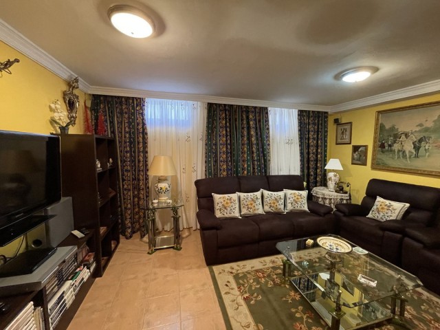 4 Schlafzimmer Reihenhaus in Altos de los Monteros