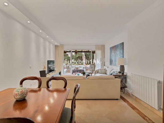 Apartamento con 3 Dormitorios  en Nagüeles