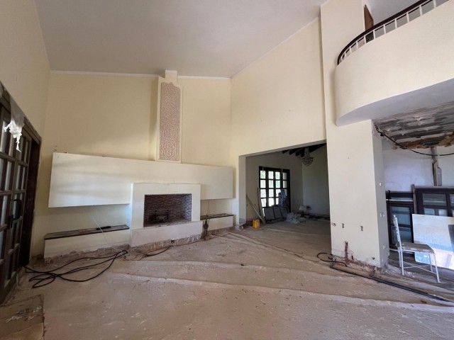 4 Schlafzimmer Villa in Monte Halcones