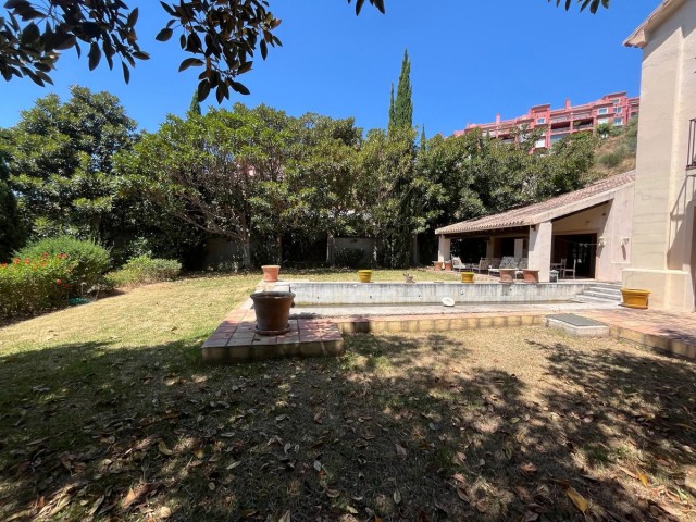 4 Schlafzimmer Villa in Monte Halcones