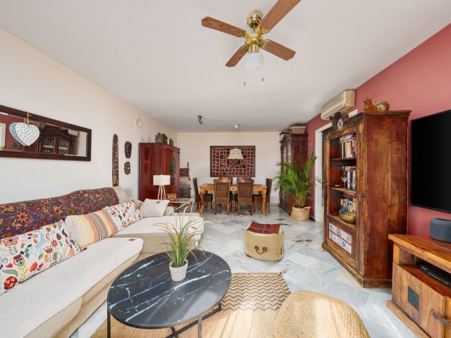 Villa, Nagüeles, R5040226