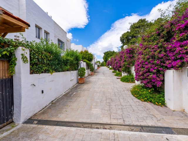 3 Bedrooms Villa in Nagüeles