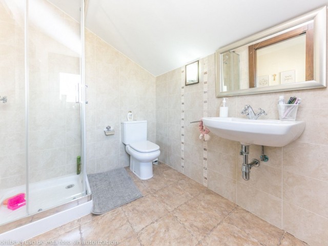 5 Bedrooms Villa in Benalmadena