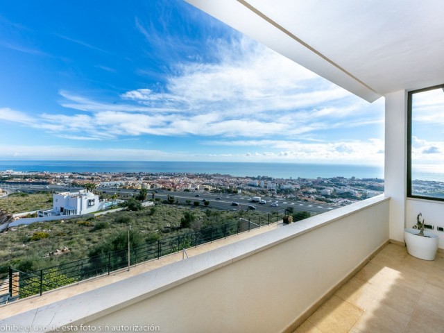 5 Bedrooms Villa in Benalmadena