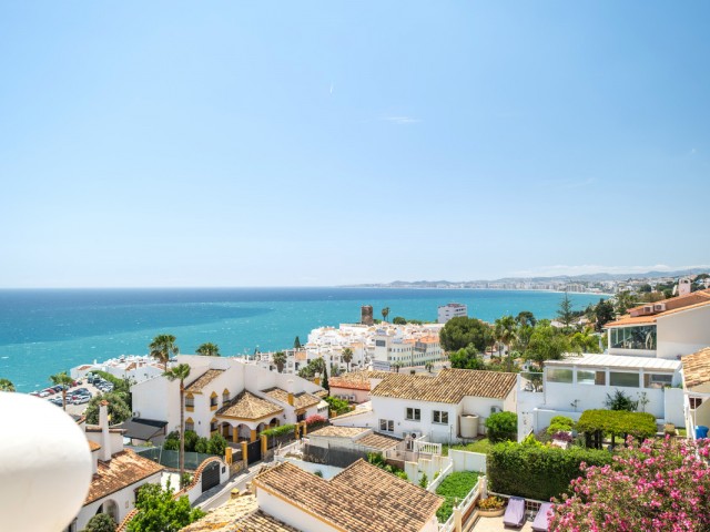 5 Bedrooms Villa in Benalmadena