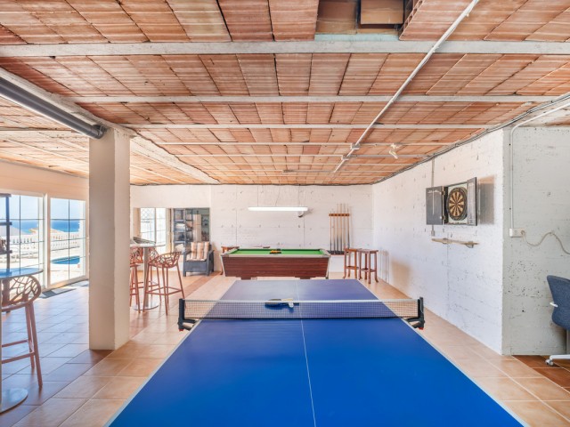 5 Bedrooms Villa in Benalmadena