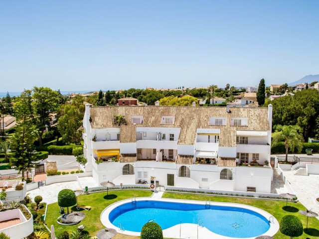 Appartement avec 3 Chambres  à Nueva Andalucía