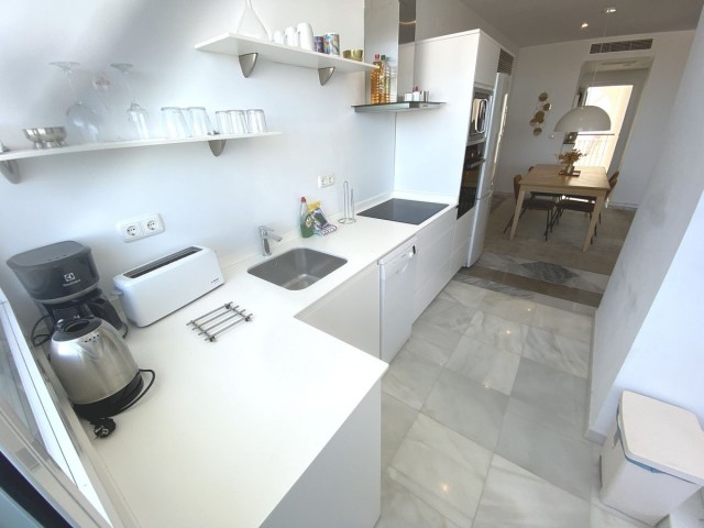 Appartement avec 3 Chambres  à Nueva Andalucía