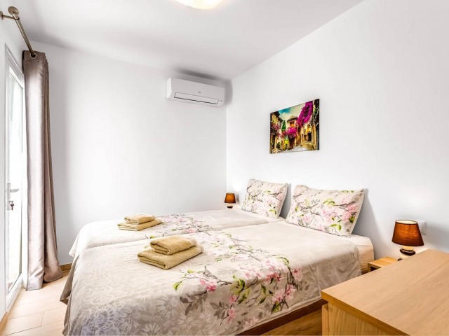 Villa avec 12 Chambres  à Torreblanca