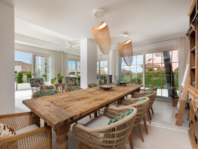 6 Bedrooms Villa in Puerto Banús