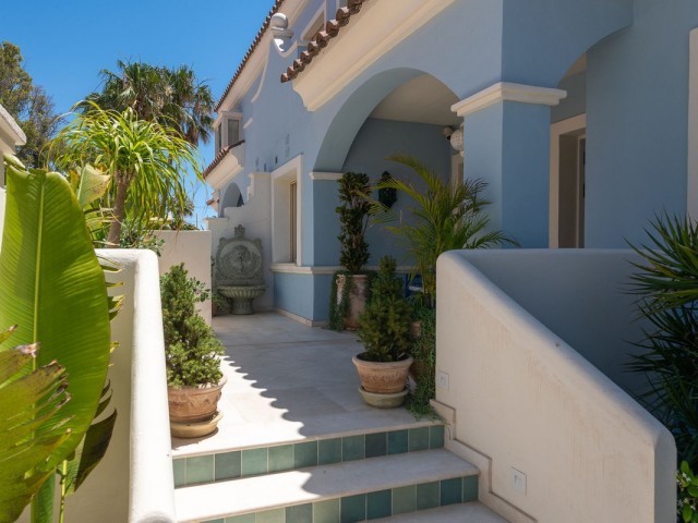 Villa con 6 Dormitorios  en Puerto Banús