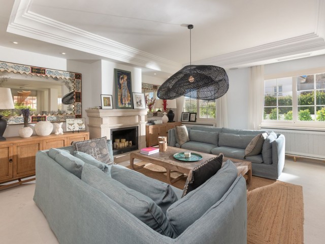 Villa con 6 Dormitorios  en Puerto Banús
