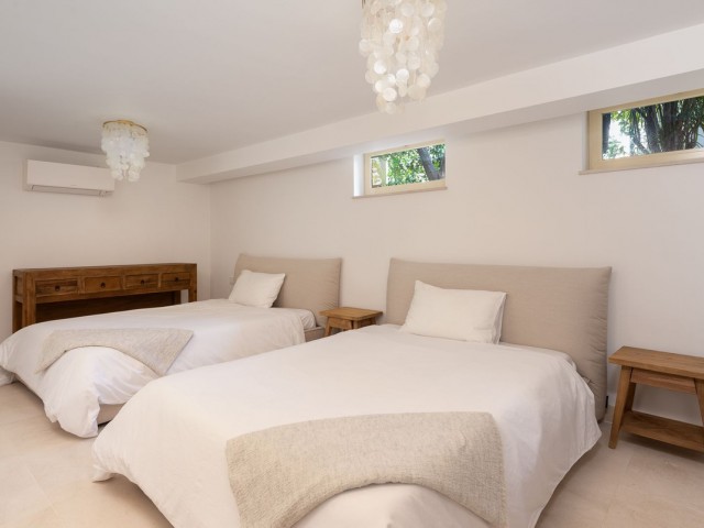 Villa con 6 Dormitorios  en Puerto Banús