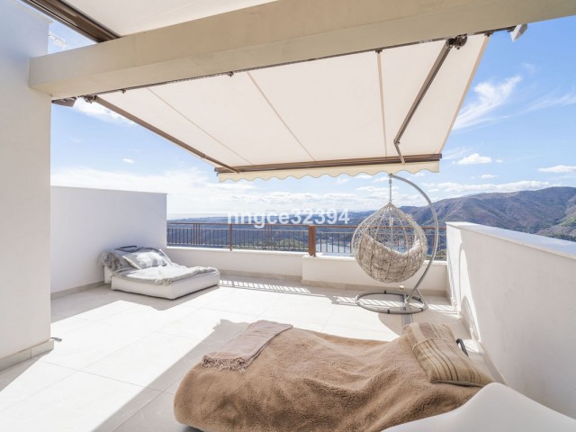 3 Bedrooms Villa in Istán