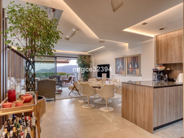 3 Bedrooms Villa in Istán