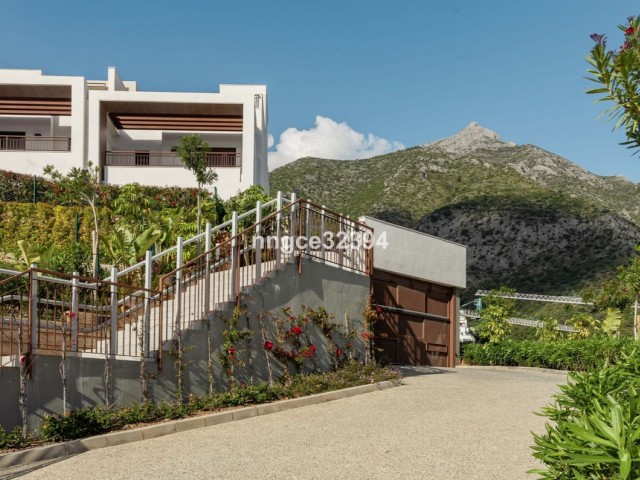 3 Bedrooms Villa in Istán