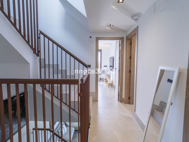 3 Bedrooms Villa in Istán