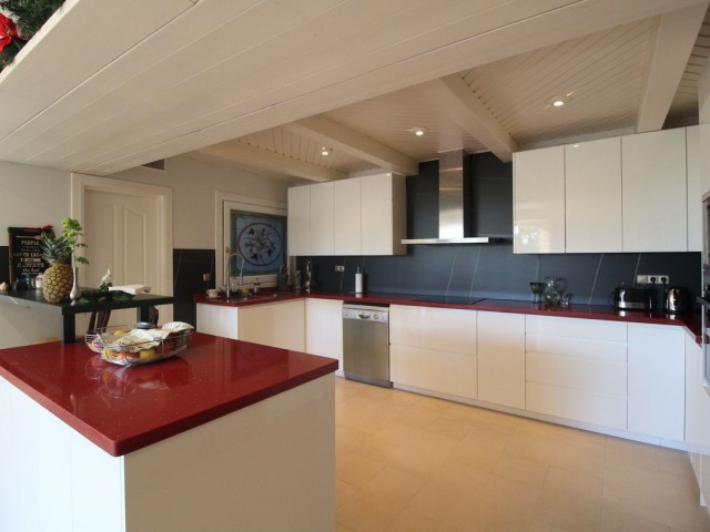 5 Schlafzimmer Villa in San Pedro de Alcántara