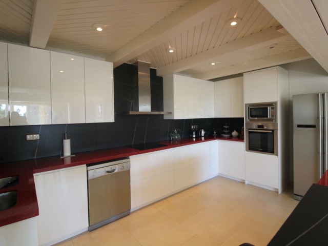 5 Schlafzimmer Villa in San Pedro de Alcántara