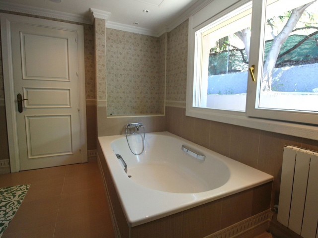 5 Schlafzimmer Villa in San Pedro de Alcántara