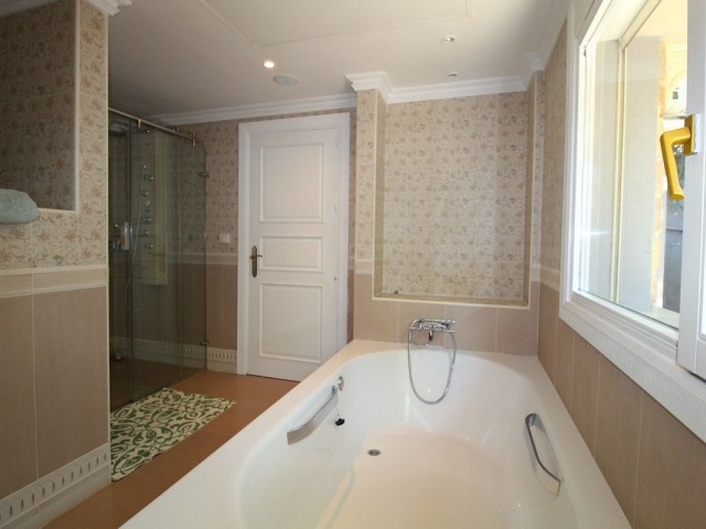 5 Schlafzimmer Villa in San Pedro de Alcántara