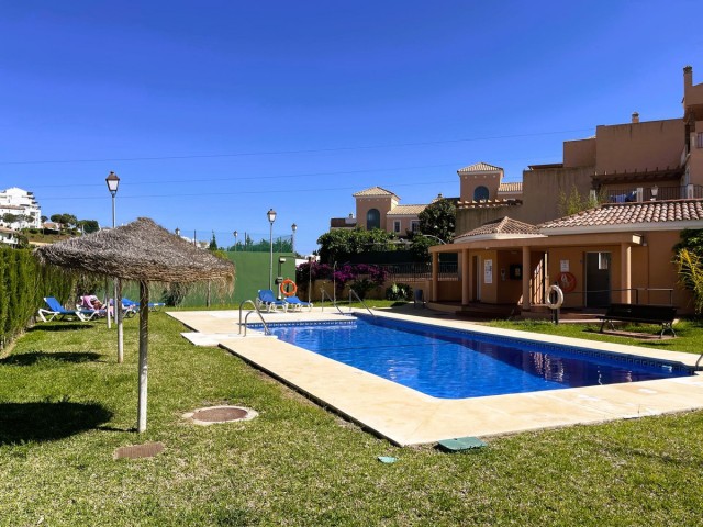Adosado con 3 Dormitorios  en Riviera del Sol