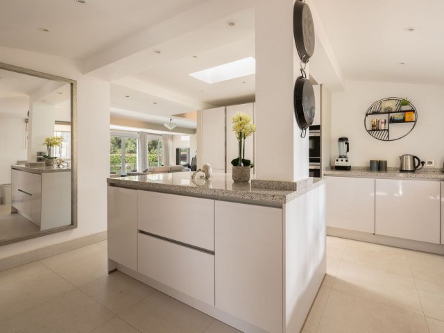 6 Slaapkamer Villa in Río Real